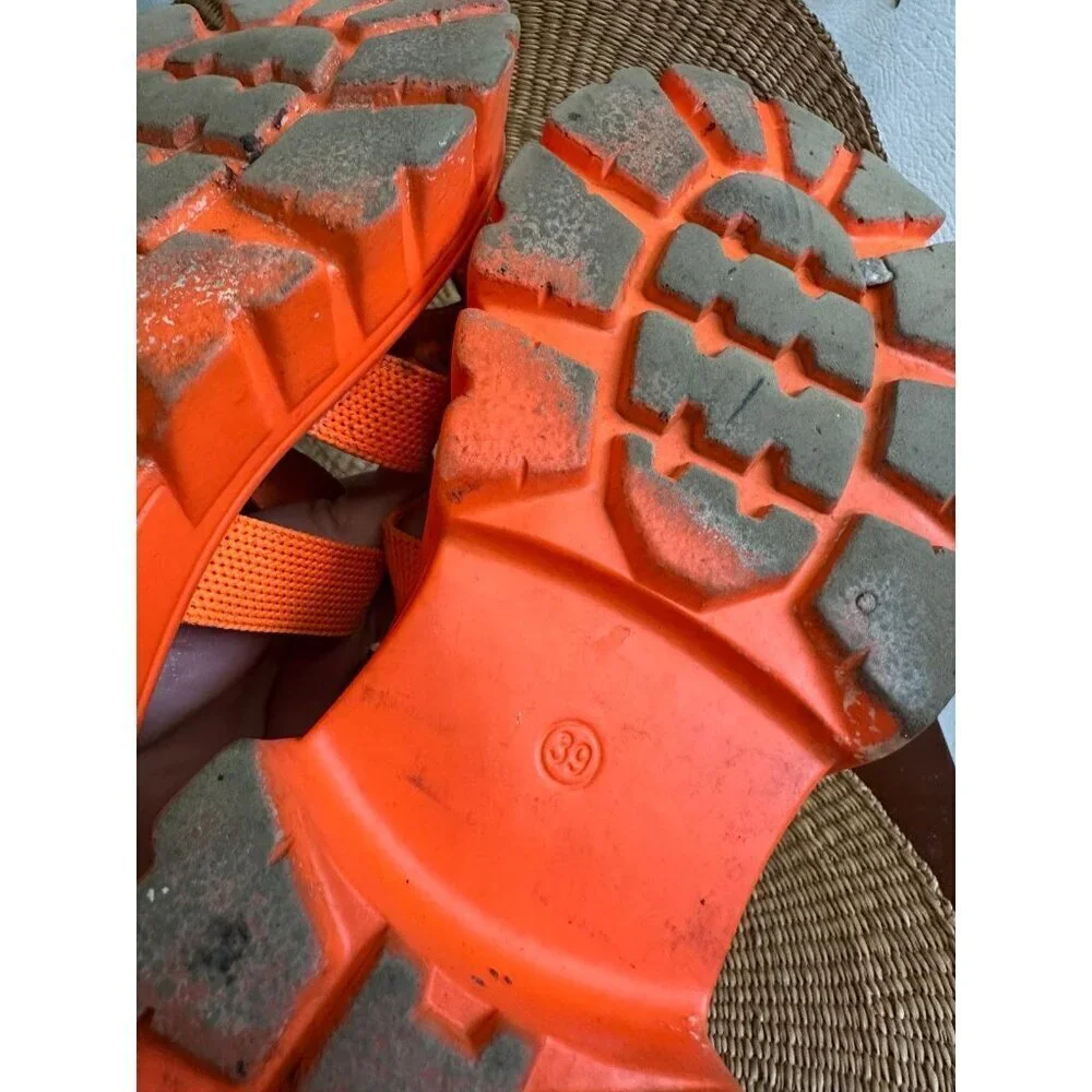 Women’s size 8 orange sandals